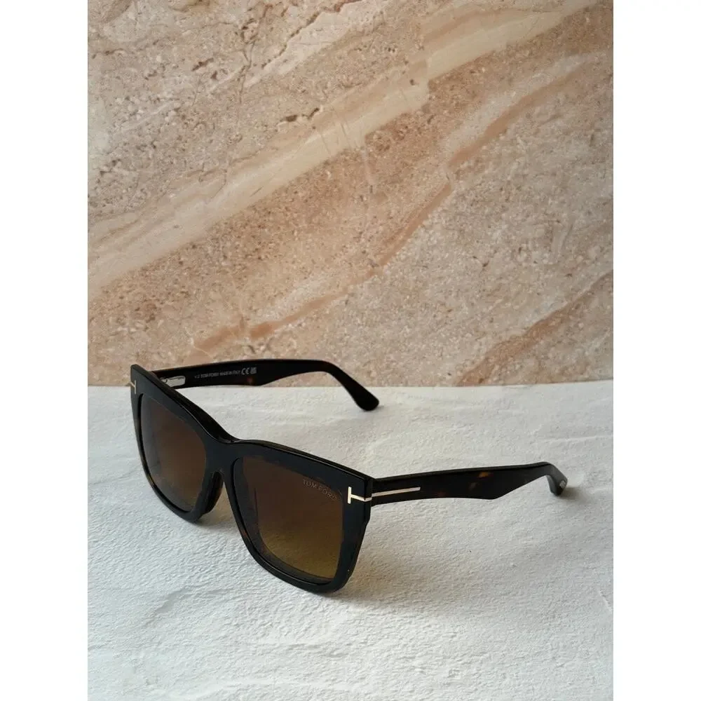 Tom Ford Tortoiseshell and Brown Gradient Lens Sunglasses with Cream Case